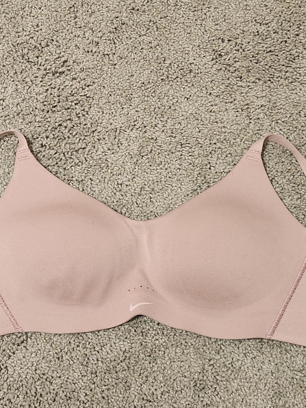 Nike Taupe Seamless Wireless Sports Bra (Never Worn)
